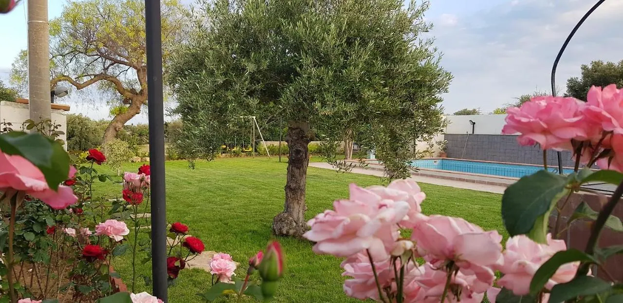 Villa Sesife Avola 0*,